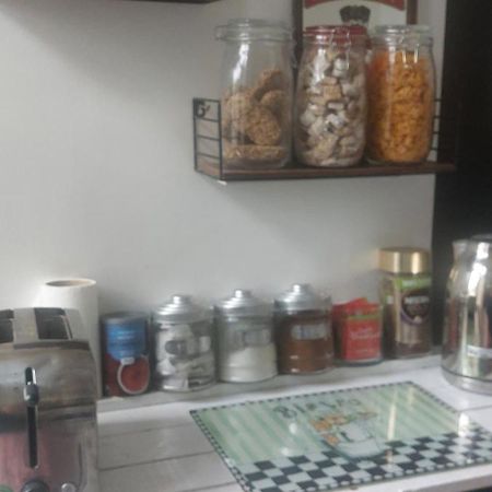 Centrel To London Single Bed Room Quiet Home With Host And Breakfast Londres Exterior foto
